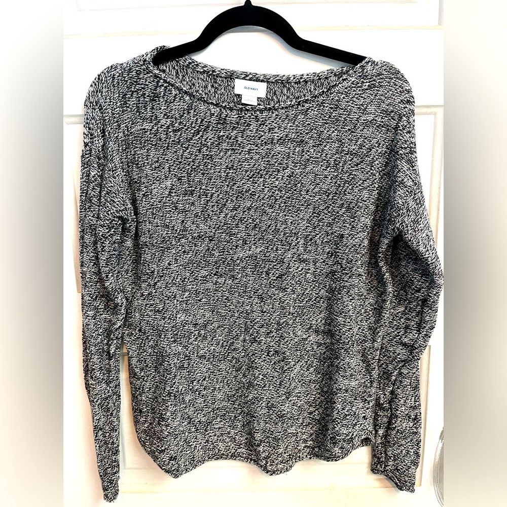 Medium sweater gray/black mix